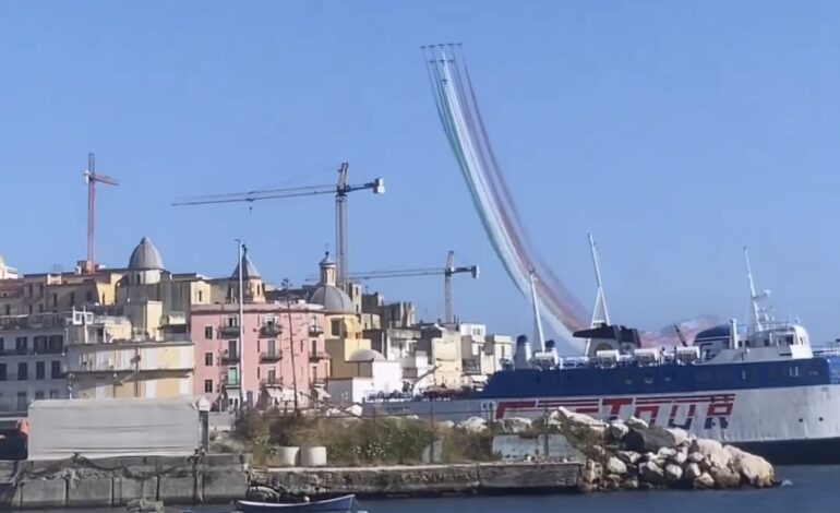 Le Frecce Tricolori tornano a Pozzuoli