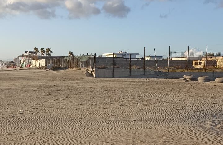 POZZUOLI/ Dieci associazioni sulla spiaggia di Licola mare contro la violenza di genere e per la tutela dell’ambiente