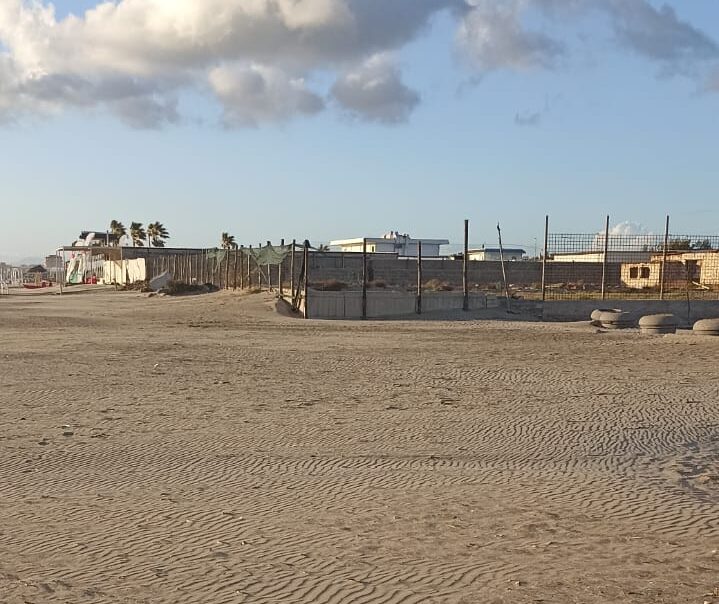 POZZUOLI/ Dieci associazioni sulla spiaggia di Licola mare contro la violenza di genere e per la tutela dell’ambiente