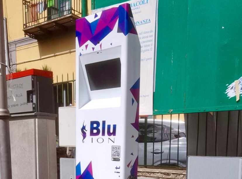 Colonnine elettriche, a Bacoli arrivano i primi impianti per ricaricare le auto ‘alla spina’