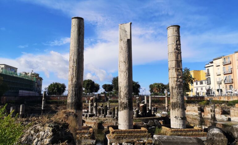 POZZUOLI/ Le colonne della geologia: la Lyell Medal al Tempio di Serapide