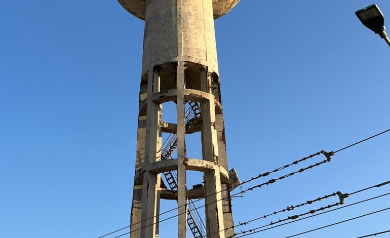 POZZUOLI/ Torre ex Sofer, tutto pronto per l’abbattimento: via ai sopralluoghi fotografici di case e negozi