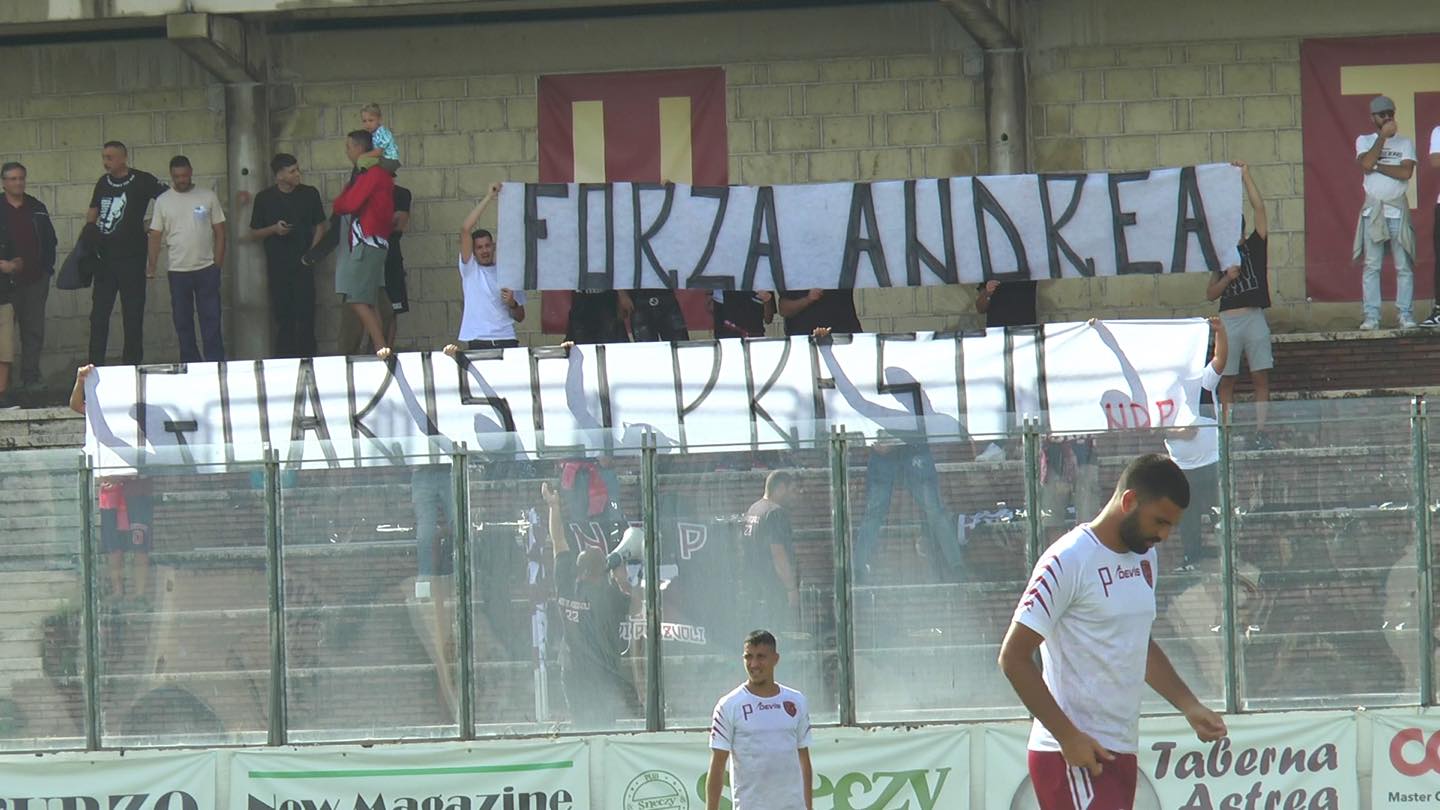POZZUOLI/ «Forza Andrea guarisci presto!» dai tifosi della Puteolana striscione per il bimbo aggredito da un cane