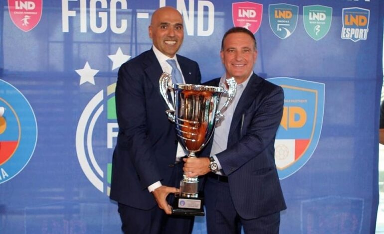 CALCIO/ Rione Terra Sibilla premiato per la vittoria dei play off di Promozione