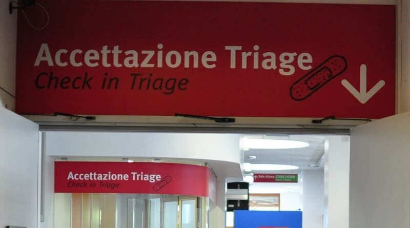 La denuncia: «Mio figlio rifiutato dal pronto soccorso perché ha 14 anni e al triage non conoscono l’italiano»