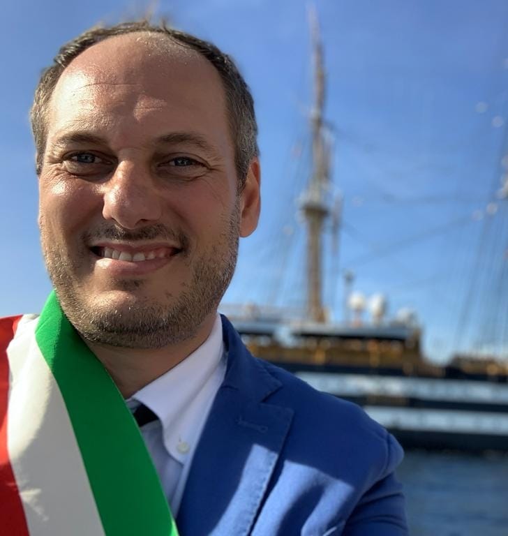 MONTE DI PROCIDA/ Sfiduciato il sindaco, arriva il commissario prefettizio. Pugliese: «Un atto irresponsabile e infantile»