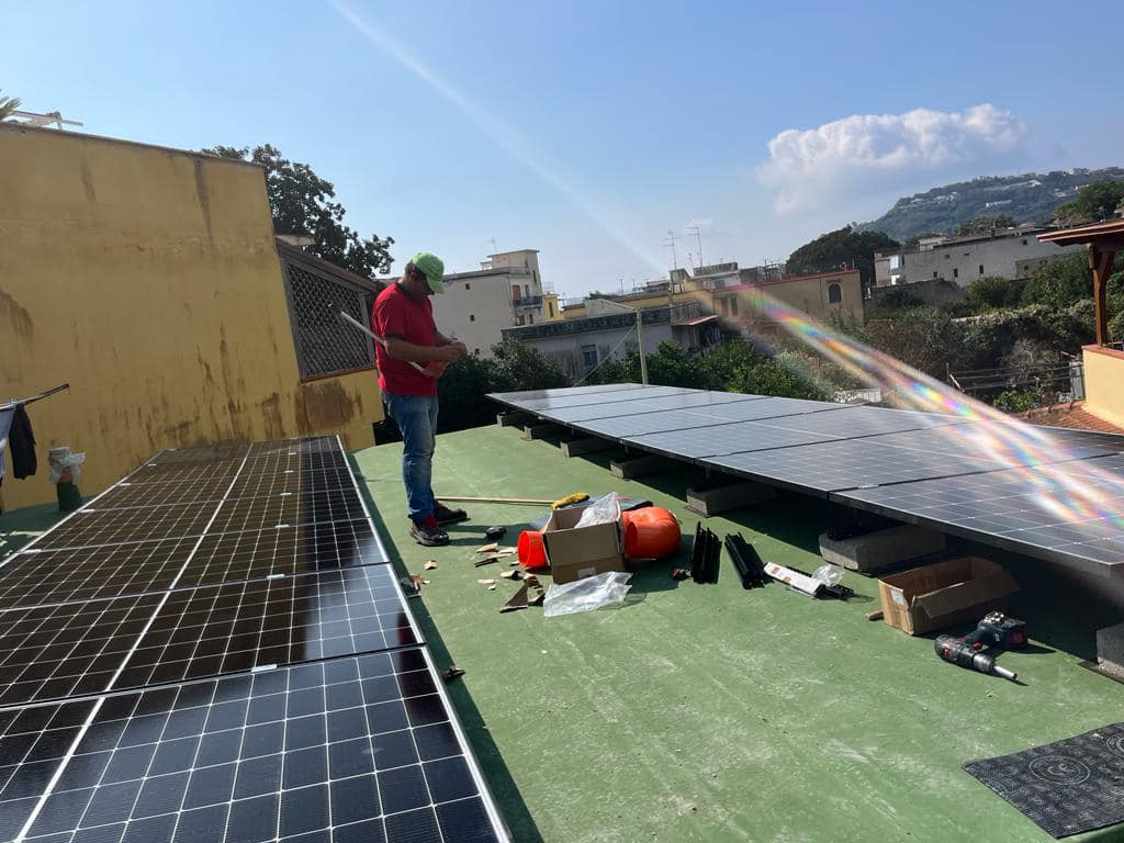 A Bacoli i primi uffici comunali alimentati ad energia solare