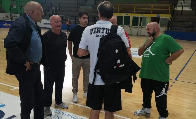 Il grande basket è tornato a Pozzuoli: la Virtus Bologna per un pomeriggio a Monterusciello