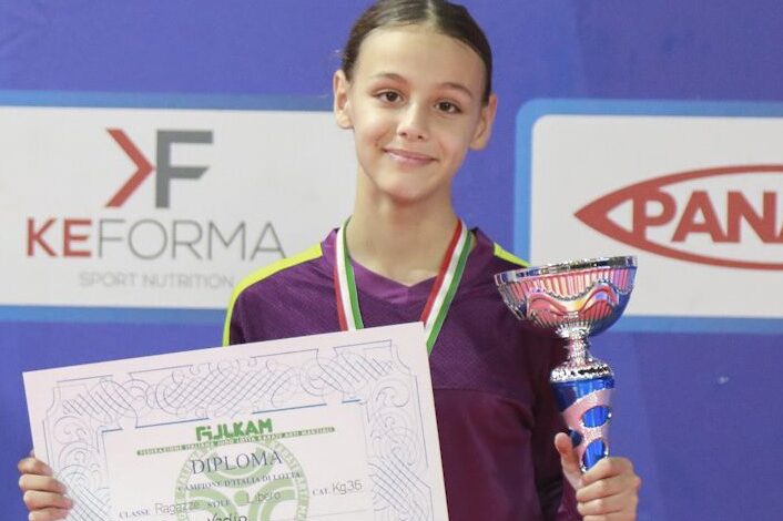 La giovane Nadia Testa vince il campionato italiano di lotta libera