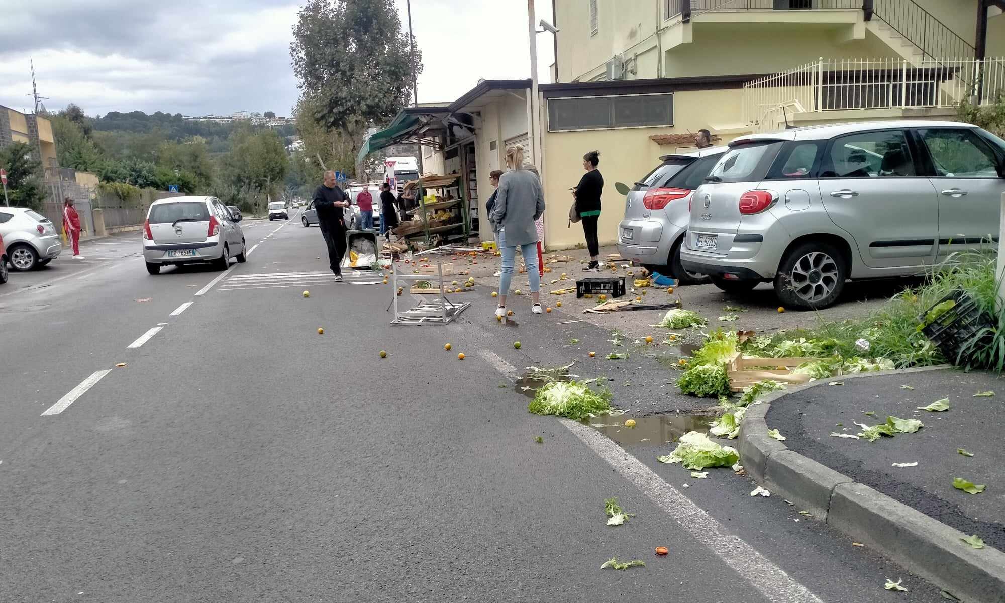 POZZUOLI/ Taxi abusivi a Licola, la condanna: «Nel quartiere forte presenza di extracomunitari che violano la legge»