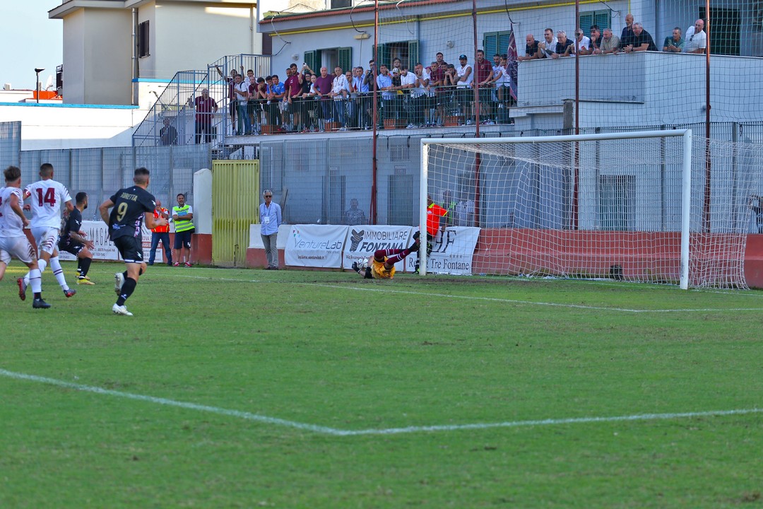 CALCIO/ Ancora derby: la Puteolana ospita oggi il Monte Calcio, domani scendono in campo Rione Terra ed Afrograd