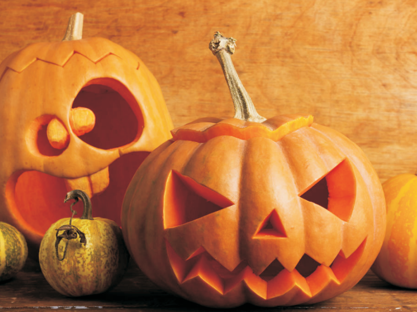 Halloween al Rione Terra il concorso della zucca intagliata