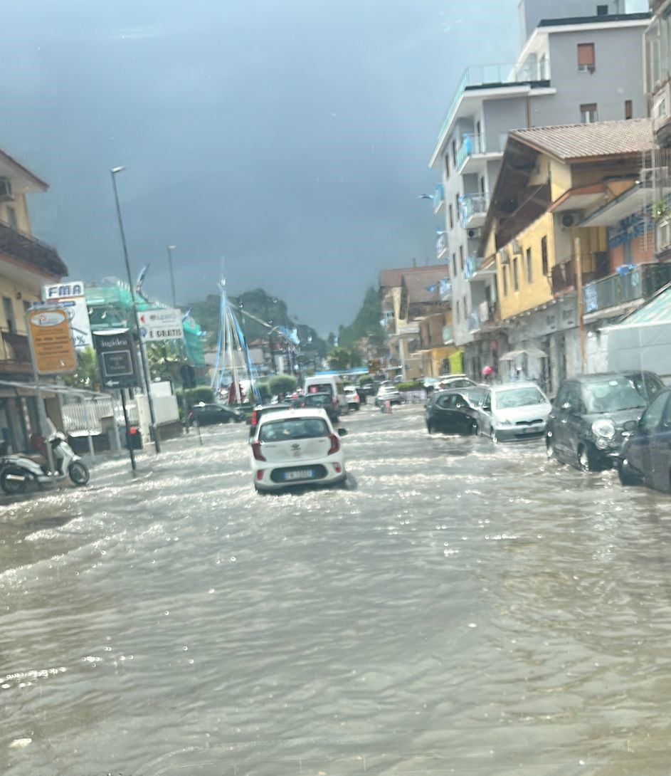 CAMPI FLEGREI/ Ancora maltempo, torna l’allerta meteo gialla