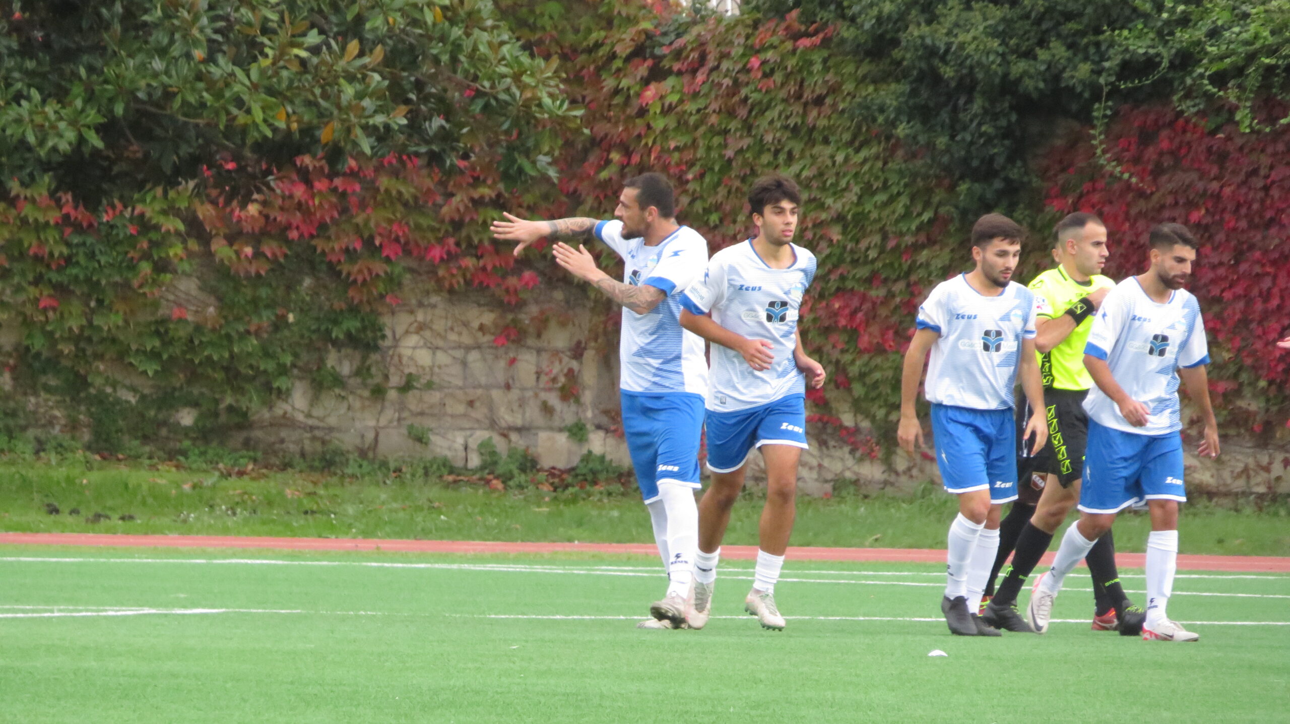 CALCIO/ Rione Terra al cardiopalma: in vantaggio, si fa rimontare e pareggia in extremis