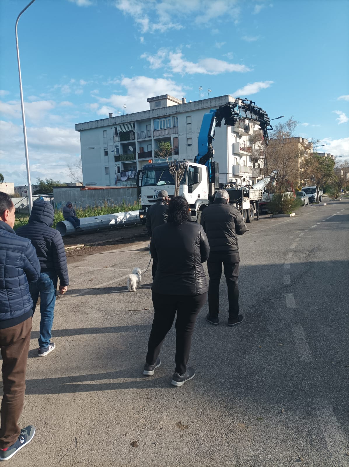 POZZUOLI/ Antenna 5G in via Trepiccioni, sit-in dei residenti – LE FOTO