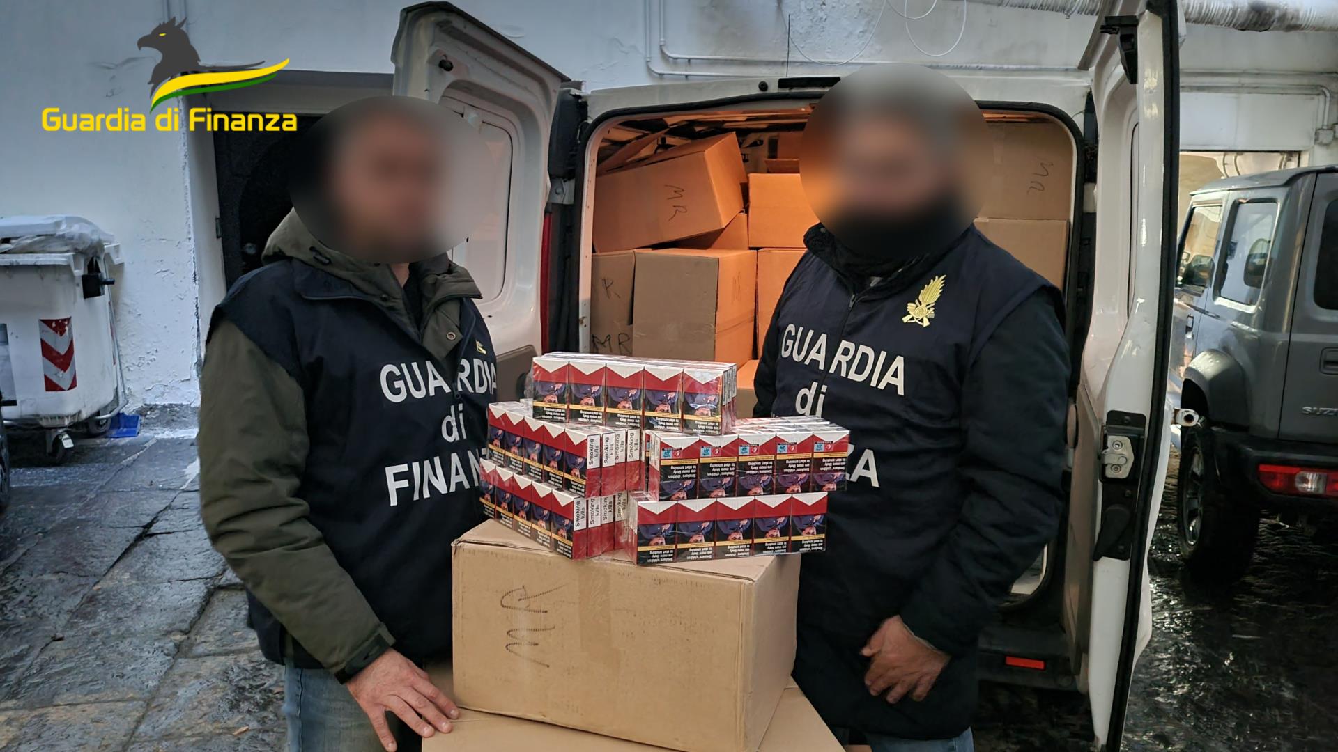 IL BLITZ/ Sequestrati 1.100 chili di sigarette di contrabbando: due arresti