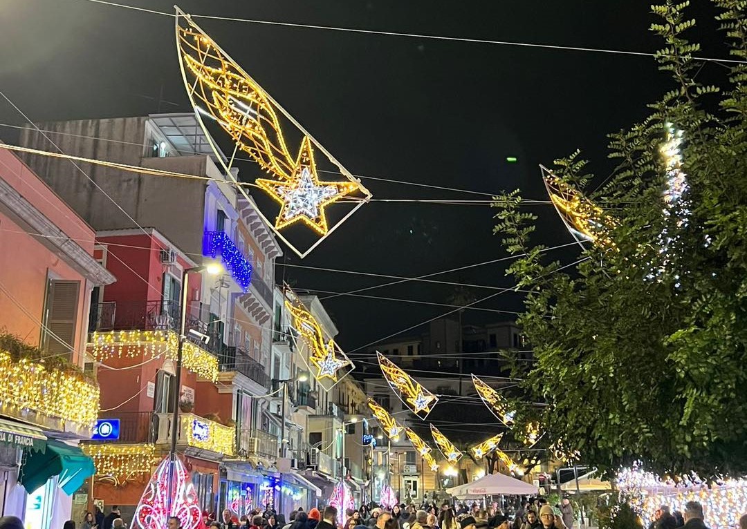 Capodanno a Pozzuoli, servizio di navetta gratuito per il concerto in piazza