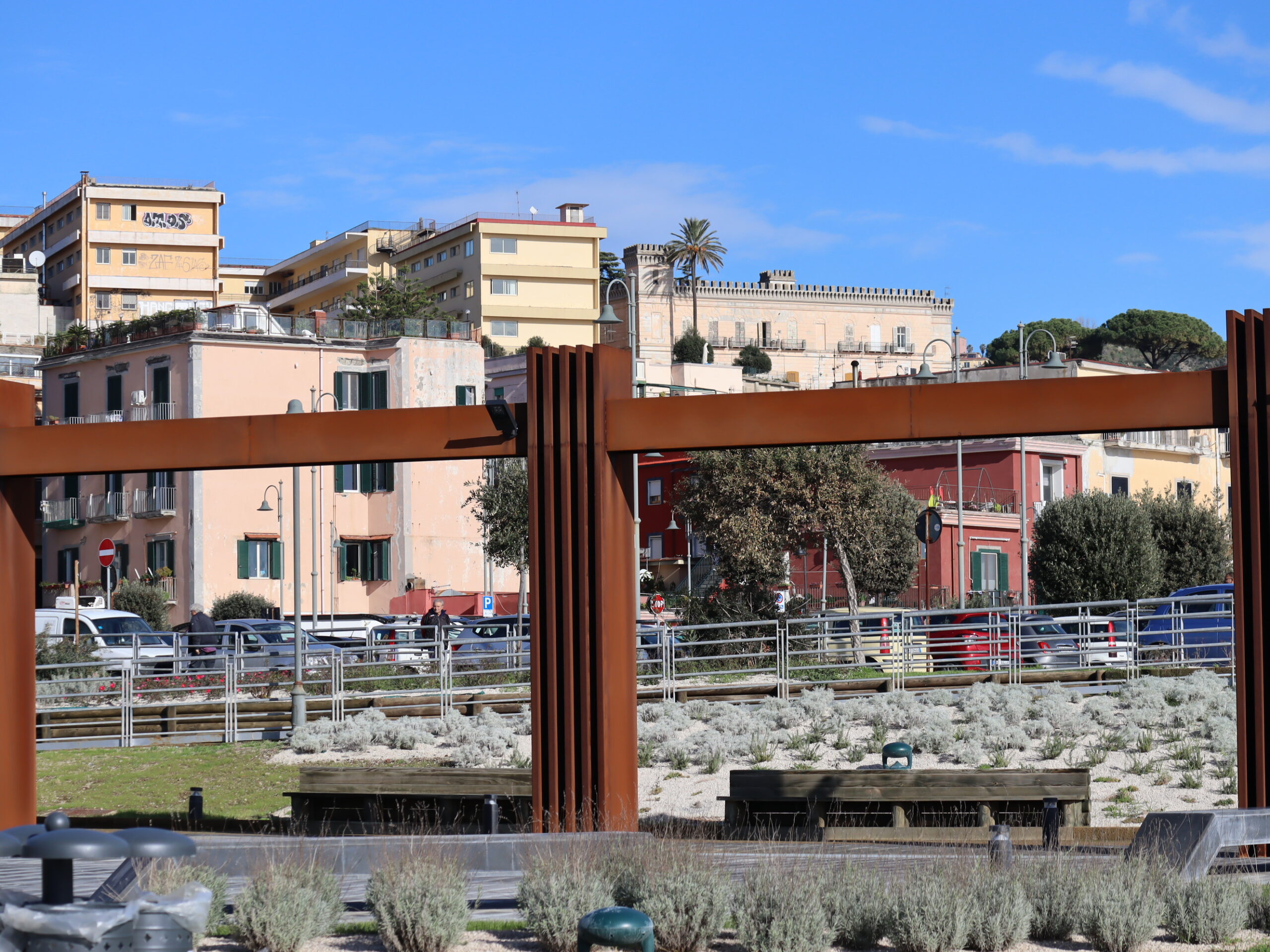 POZZUOLI/ «La fontana di via Napoli bella solo davanti agli occhi del sindaco Manzoni»