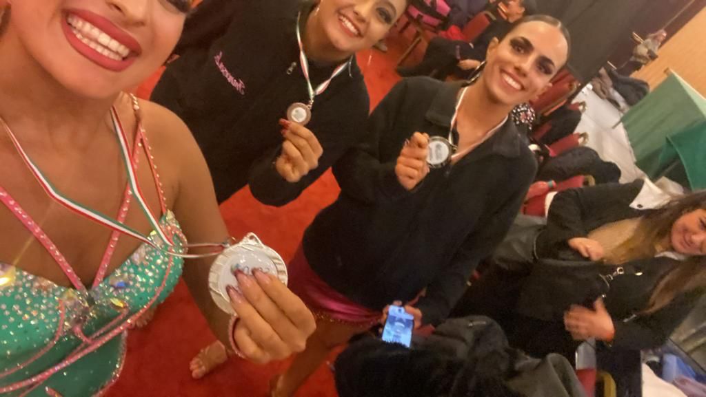Le ballerine della Latin Academy di Pozzuoli si laureano vice-campionesse del Mondo nelle Danze Latine – LE FOTO