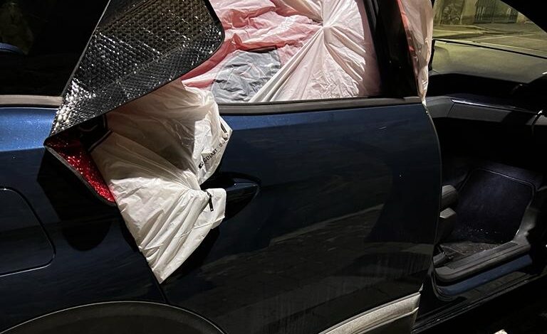 POZZUOLI/ Ladri scatenati: vetri in frantumi e auto svaligiate alla Solfatara e a Licola