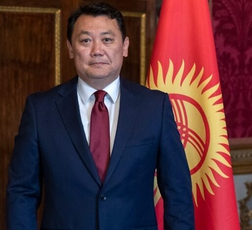 L’ambasciatore del Kirghizistan Taalay Bazarbaev in visita a Pozzuoli