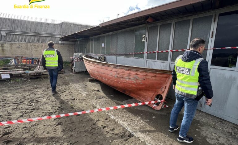 Scoperti 12 lidi e ristoranti fantasma tra Napoli e Salerno: 61 indagati