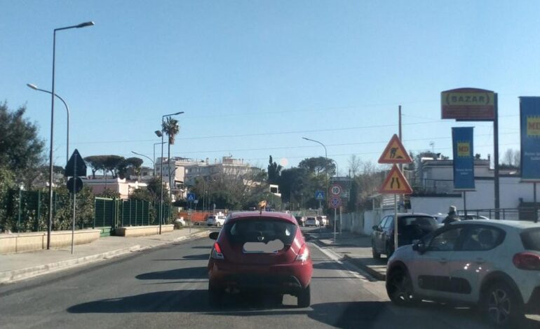 POZZUOLI/ Giovani rapinati nel traffico nei pressi de “La Schiana” «Abbiamo visto scarrellare la pistola»