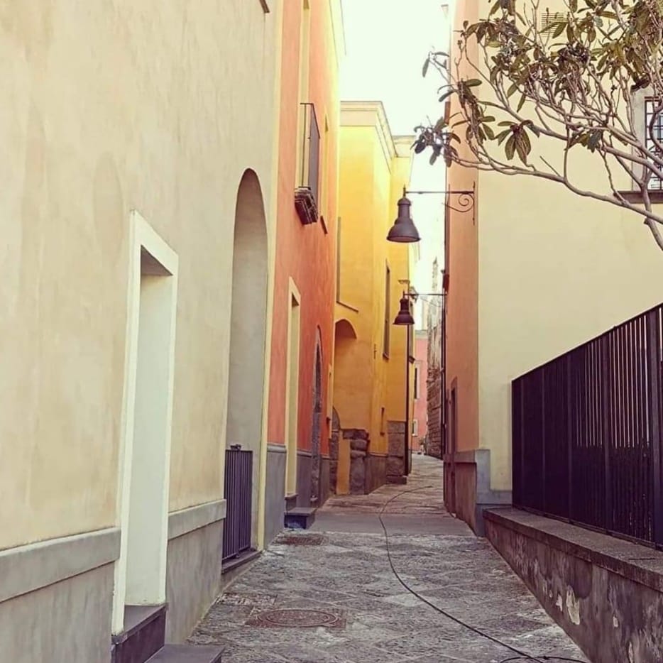 Il Rione Terra tra passato e presente: viaggio tra piazze e vicoli dell’antica rocca – Ecco la nuova toponomastica