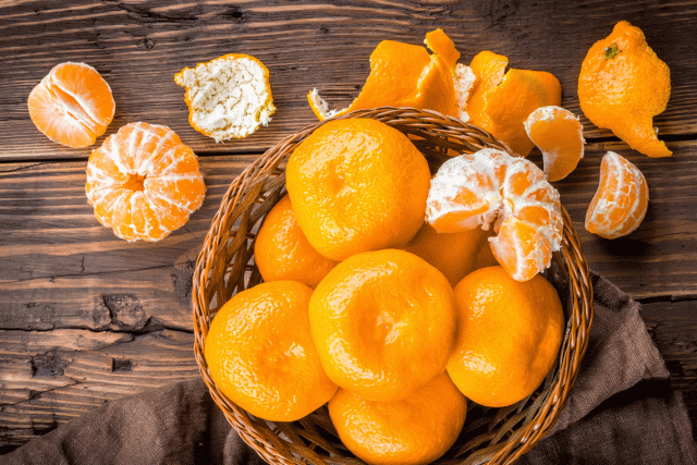 La dieta mediterranea e il mandarino: percorsi enogastronomici e turistico–culturali dei  Campi Flegrei