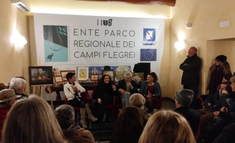 Alla Phlegraea SocialBookBar di Pozzuoli la presentazione del libro “Non tele ma archi: Maria Puteolana”