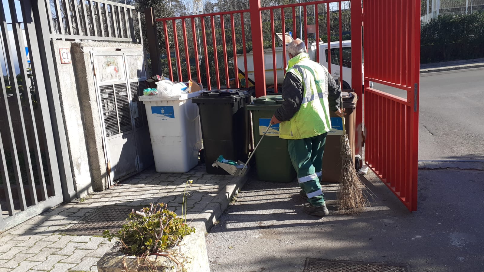 POZZUOLI/ In arrivo nuovo centro raccolta rifiuti a Monterusciello