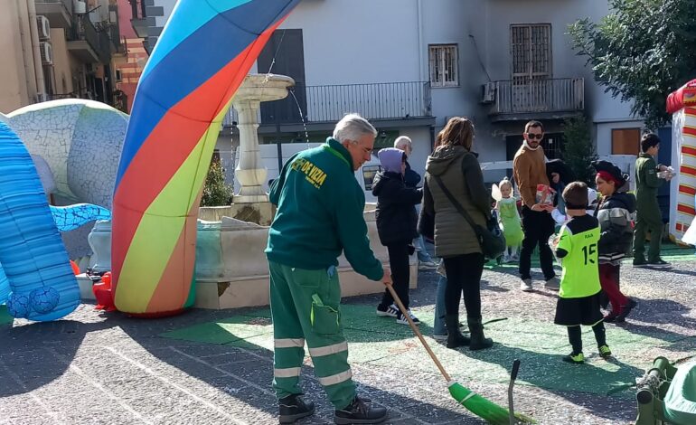 POZZUOLI/ Carnevale, in piazza anche la De Vizia per tenere la città pulita