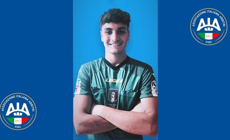 QUARTO/ Gli arbitri di tutta Italia ricordano Fabio, il giovane morto in un incidente: lutto al braccio anche in Serie A