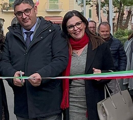 POZZUOLI/ Villa Avellino, Manzoni “pompa” ma Italia Viva lo sgonfia «Dopo 4 mesi ci sono ancora barriere architettoniche»
