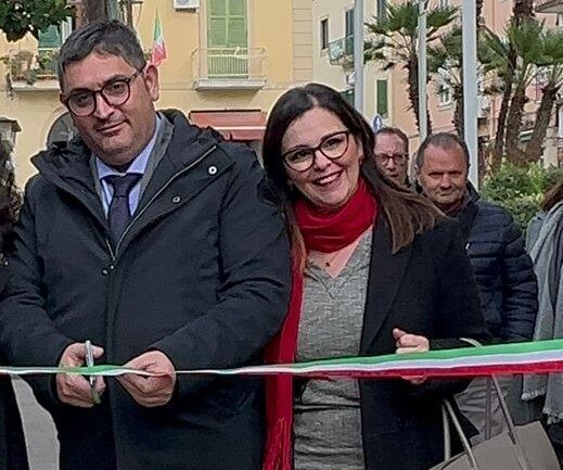 POZZUOLI/ Villa Avellino, Manzoni “pompa” ma Italia Viva lo sgonfia «Dopo 4 mesi ci sono ancora barriere architettoniche»