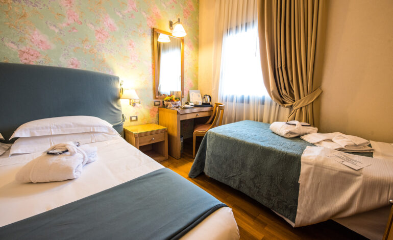 POZZUOLI/ Scatta l’imposta di soggiorno: tariffe da 1 a 5 euro a notte per gli alberghi, 2 euro per i B&B