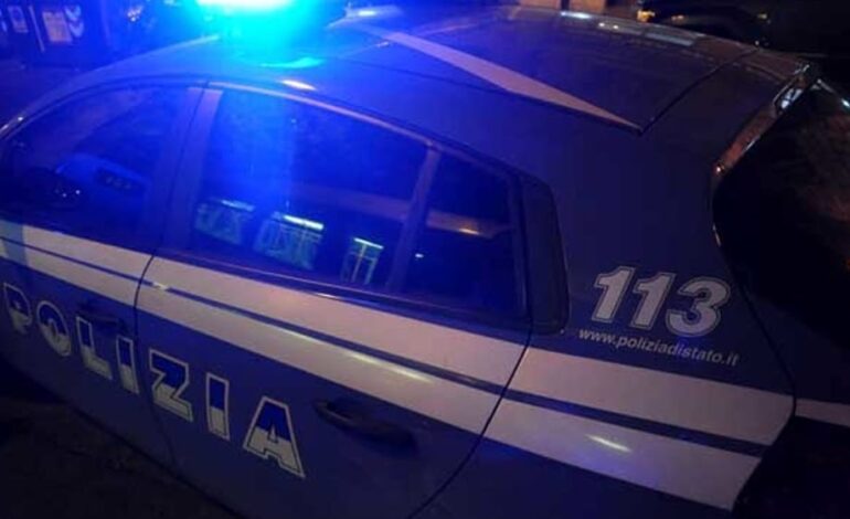 Giovane ferito da un colpo di pistola: chiusa discoteca ad Agnano