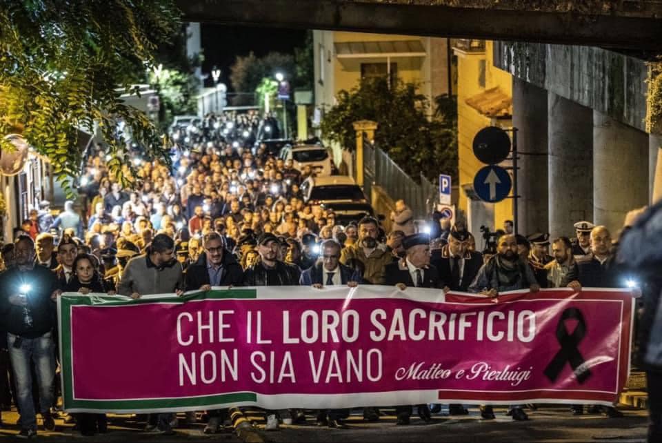 POZZUOLI/ L’assassino di Pierluigi e Matteo non andrà in carcere «Un giorno triste per uomini e donne della Polizia»