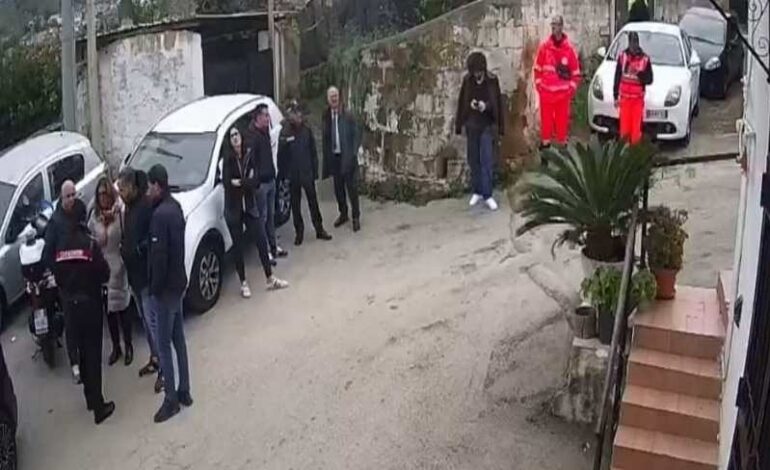 MONTE DI PROCIDA/ Rudere pericolante, ordinato lo sgombero di una casa vicina