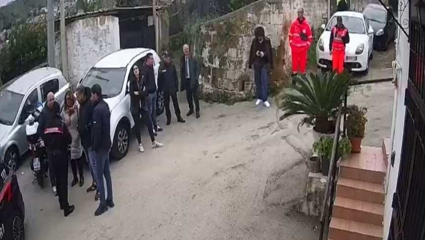 MONTE DI PROCIDA/ Rudere pericolante, ordinato lo sgombero di una casa vicina