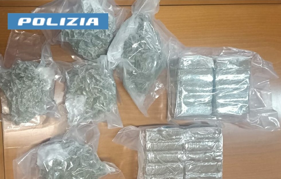 Sorpreso con un carico di droga al porto, arrestato camionista 70enne