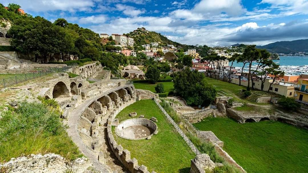 Bradisismo, chiusi i siti del Parco Archeologico dei Campi Flegrei