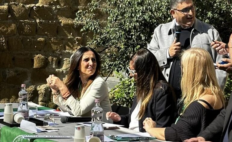 POZZUOLI/ Il sindaco Manzoni al congresso di Europa Verde «Momento importante per la città» – LE FOTO