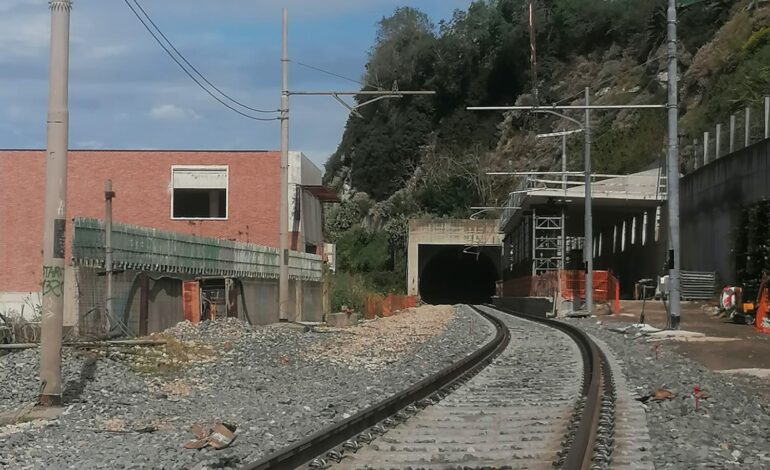 POZZUOLI/ Terminati i lavori sulla linea della cumana: riprende la circolazione ferroviaria