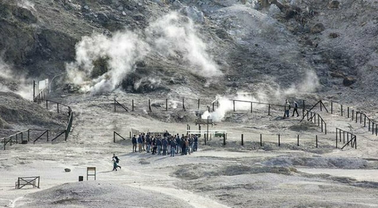 Scosse a Pozzuoli, il vulcanologo Luongo denuncia «Inerzia da parte della Protezione Civile. Non bisogna più rinviare»