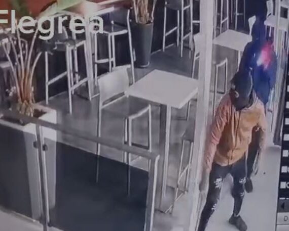 Ladri all’assalto della “Caffetteria Martini” a Quarto: bottino da diecimila euro e numerosi danni – IL VIDEO