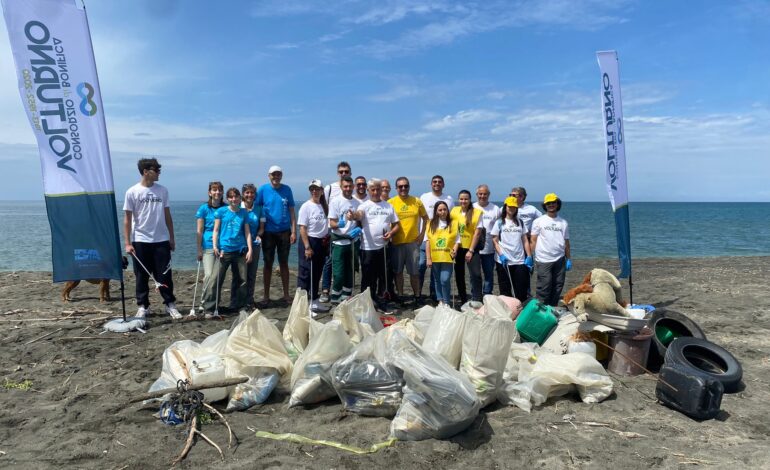 Ripulita la spiaggia di foce Regi Lagni in vista della nidificazione della Tartaruga marina comune