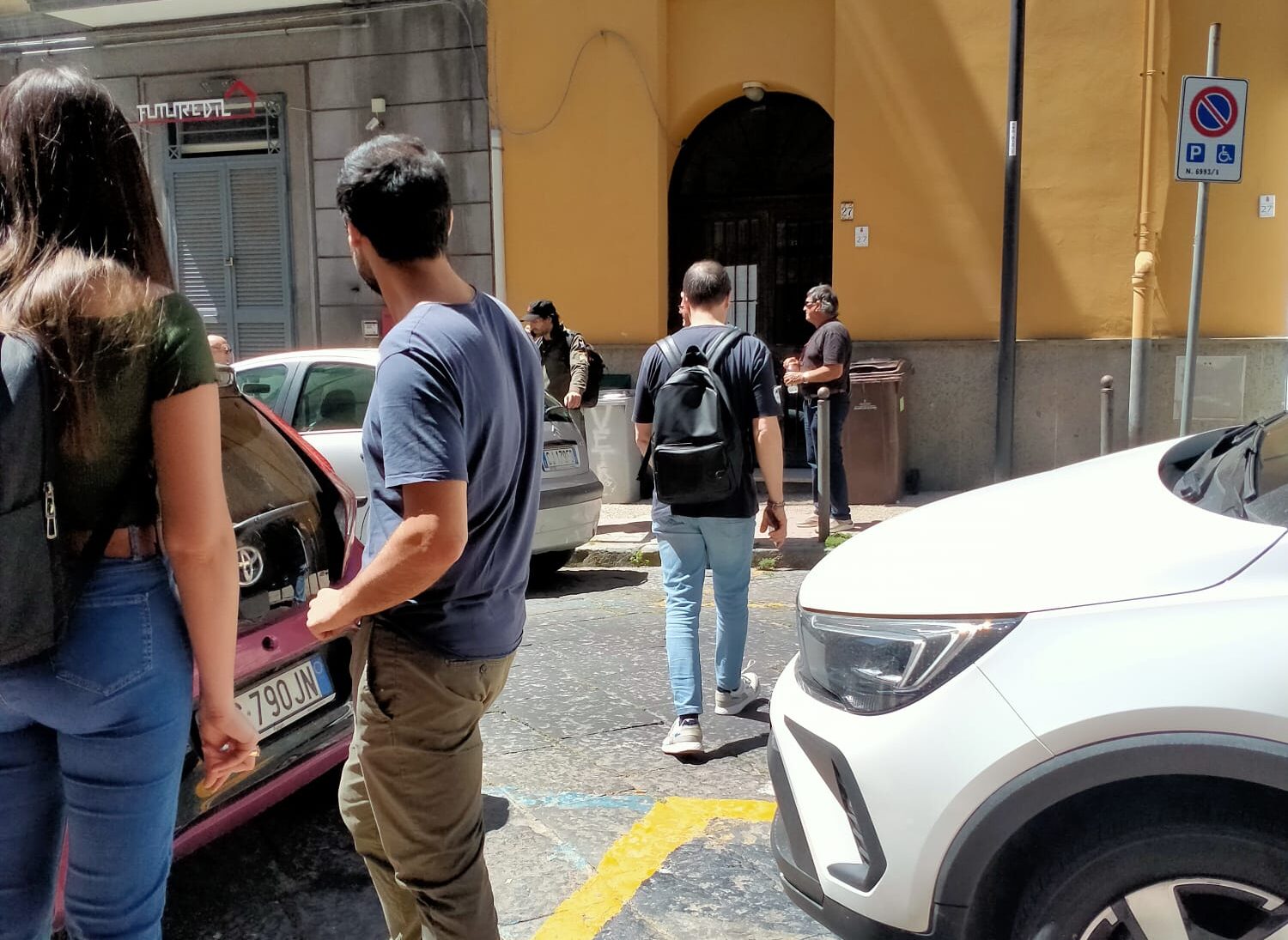Terremoto: a Pozzuoli sgomberati 46 edifici, 80 sfollati al Pala Trincone