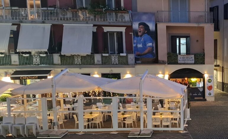 POZZUOLI/ La cucina di Bejo e la drinkeria di Beer Shop si fondono: nasce in piazza un unico locale