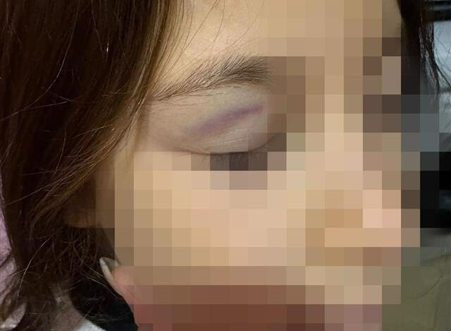 Bullismo a scuola: bambina aggredita da due coetanee in classe